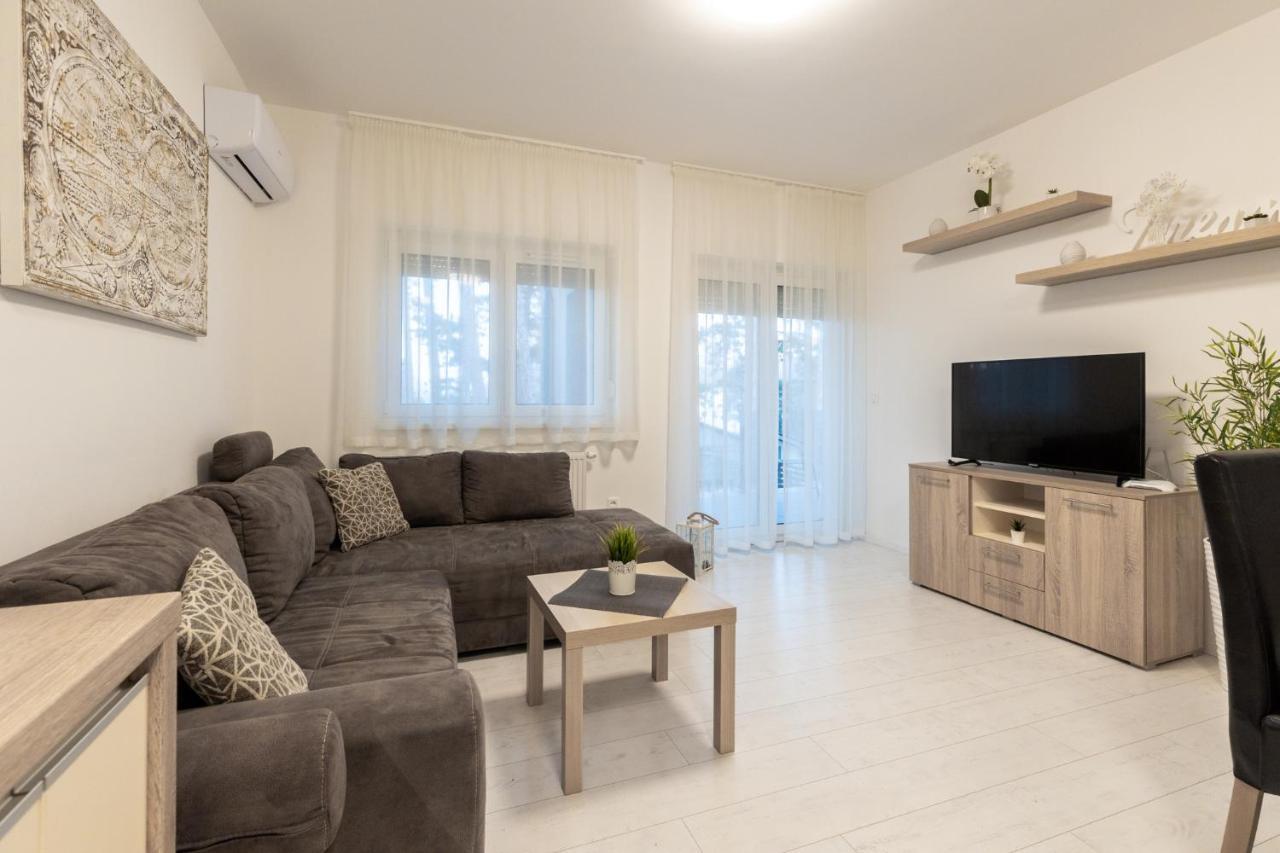 Leda Apartmanok By Bltn Σίοφοκ Εξωτερικό φωτογραφία